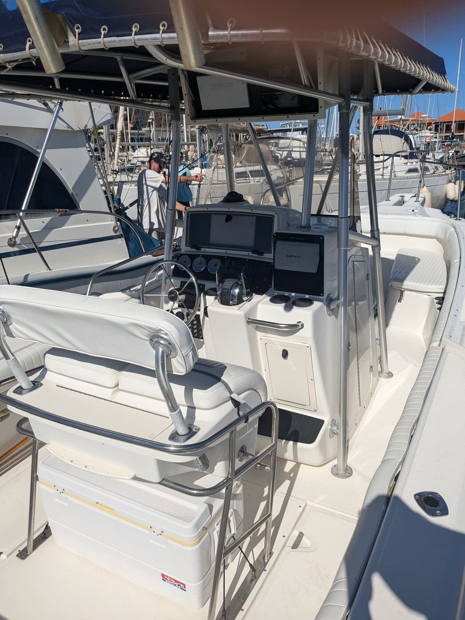 service-01 Cocpit Of A T Top Boaston Whaler